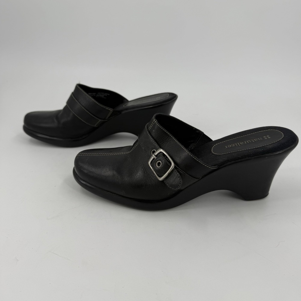 Naturalizer Women's 8.5M Black Leather Mules Clogs Slip On Buckle Comfort Shoes